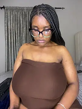 Bustygoddess32's cam snapshot