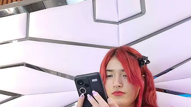 AlliciaKim live sex cam