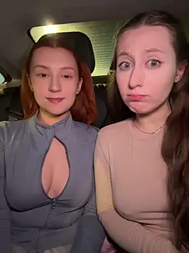 FroggyAnna live sex cam