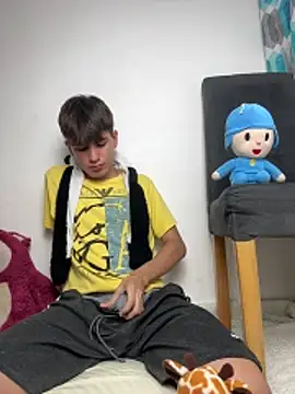 Naim_TheKing live sex cam