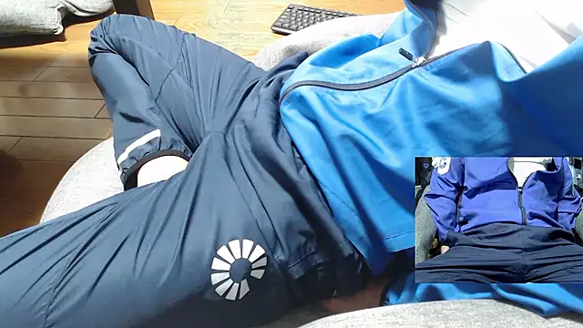 Yasu2000 live sex cam