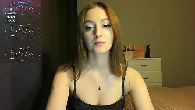 white_liillyy's cam snapshot