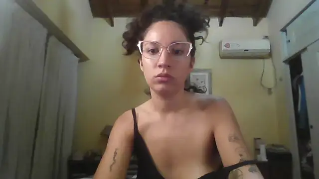 loliporomero's cam snapshot