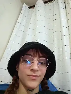 Dani-peggin live sex cam