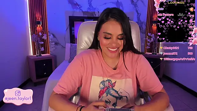 Jeen_Taylor's cam snapshot