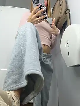 SweetBunnyGF live sex cam