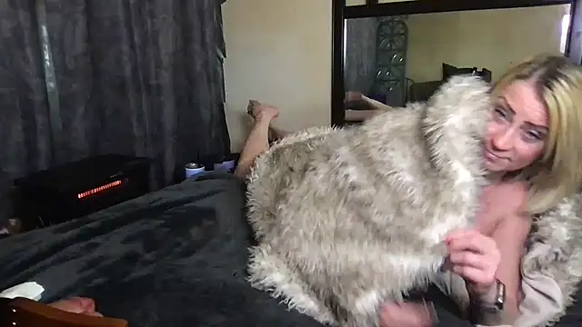 TiffaneyLove's cam snapshot