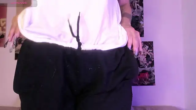 Luna-Chann's cam snapshot