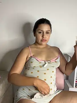 lunita_sweet5's cam snapshot