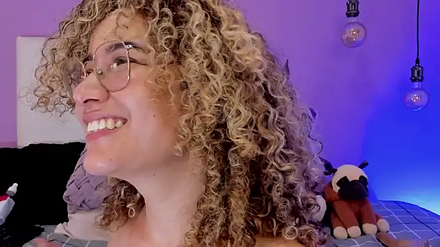 Charlotte11-11 live sex cam