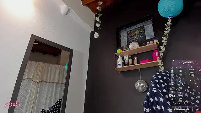 CharlieeBlak3 live sex cam