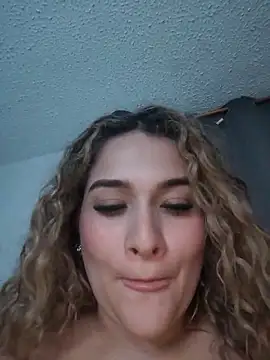 Sara_smiiith211 live sex cam