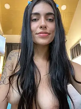 DaphneUwu live sex cam