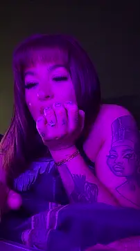 MissRaven_x's cam snapshot