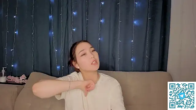 ColettaMejias live sex cam