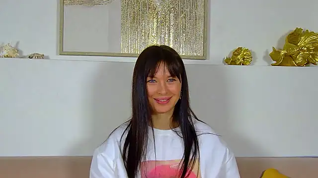 AlexandraBloom's cam snapshot