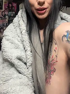 MissMidnightUK live sex cam