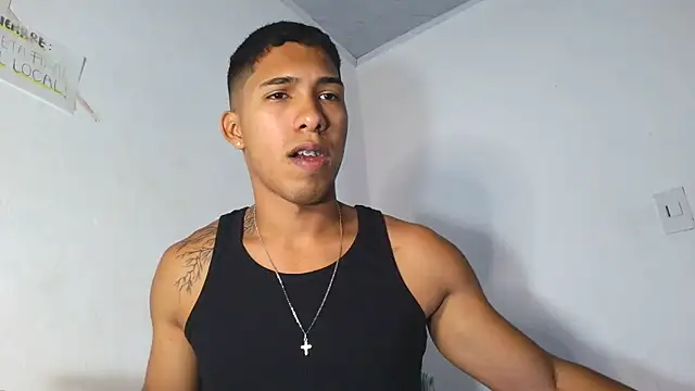 maximo_vega_newv's cam snapshot