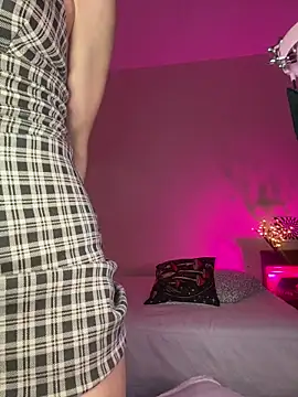 Cinamoonn live sex cam
