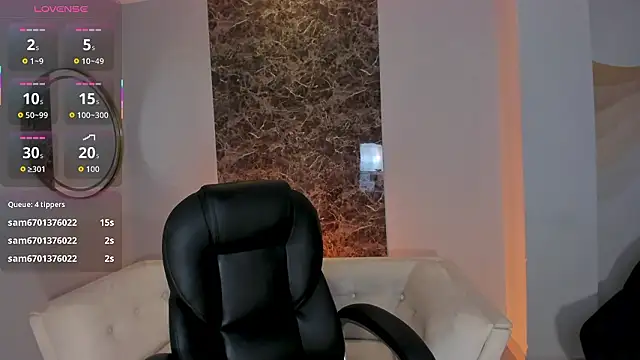 CandaseRussell live sex cam