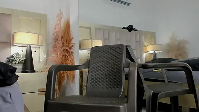 lucaaray live sex cam