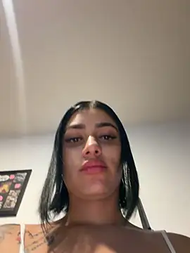 AlannaEvons live sex cam