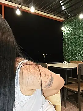 Isabellitasexi38 live sex cam