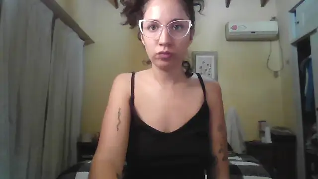 loliporomero live sex cam