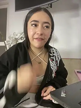 AuroraJohns_Pink's cam snapshot