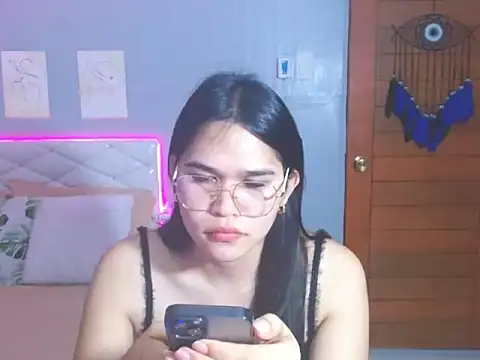 alianabrooks live sex cam