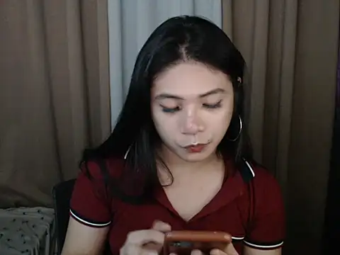 Kisses-For-You live sex cam