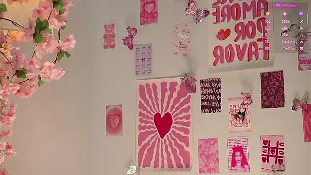 AmiLewis's cam snapshot