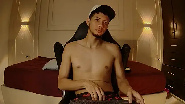 DustinandJordan's cam snapshot