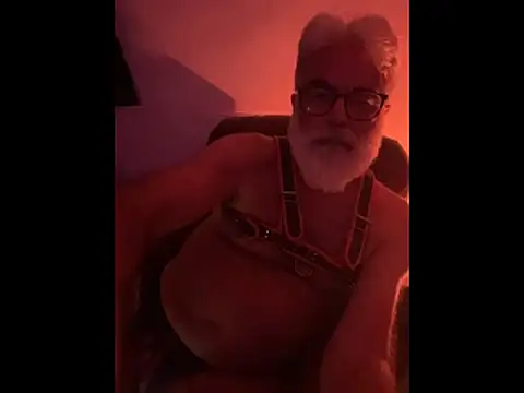 LeatherSdaddy's cam snapshot