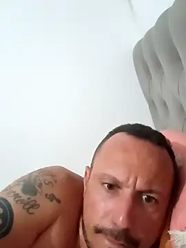 Hooters1920's cam snapshot