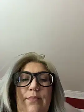 LittleMissEeve's cam snapshot