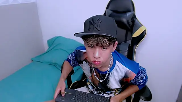 Big_boyss_'s cam snapshot