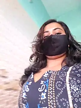 Bristy- live sex cam