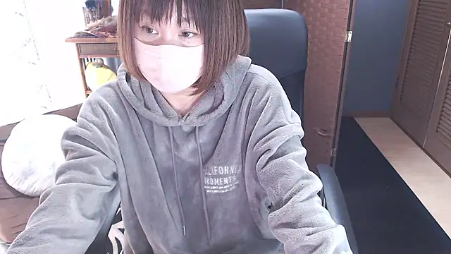 YUNONNON live sex cam