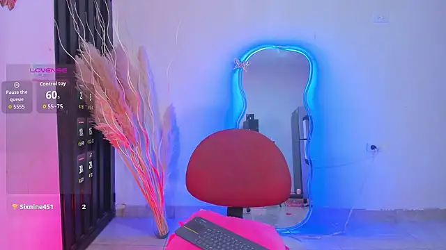 REINA_ADAHARA live sex cam