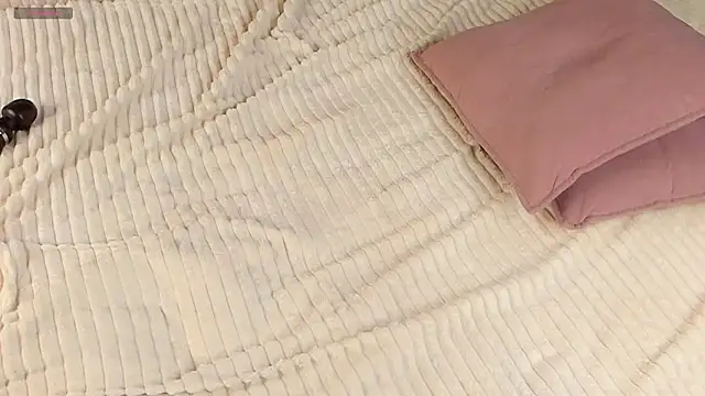 TaiteBayles live sex cam