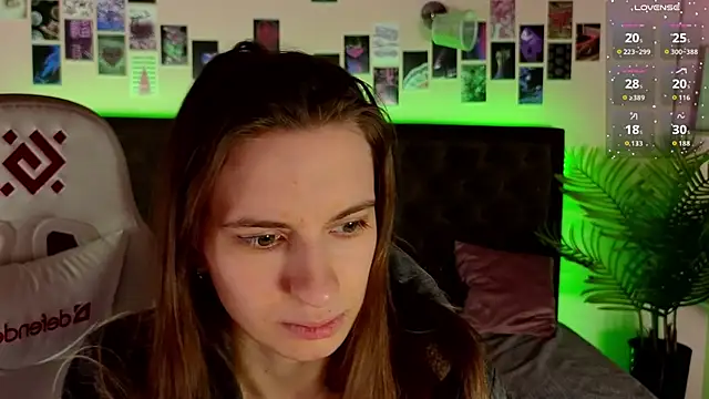 kaleriyaa_'s cam snapshot