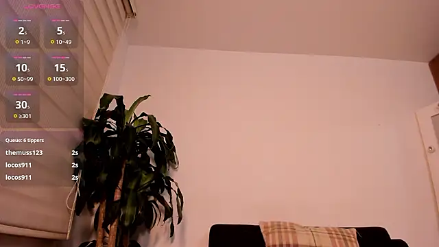 babypeach_1's cam snapshot