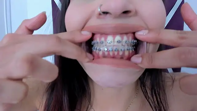 lara_murphy's cam snapshot