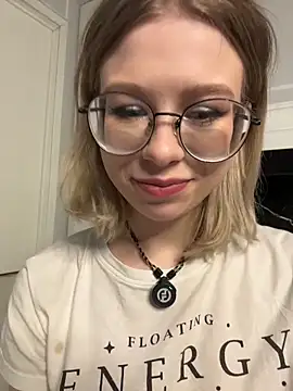 Ivy_Allen's cam snapshot