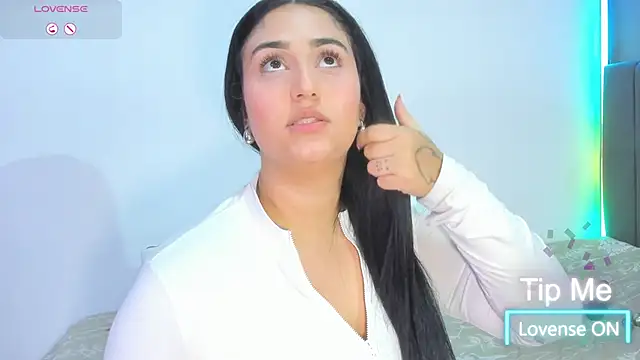 curvy_jhacky live sex cam