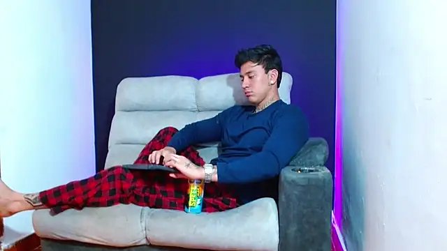 JUSTIN_FULLER1 live sex cam