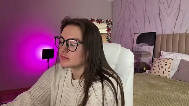 MoonlightLovee live sex cam