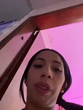 Lina10's cam snapshot