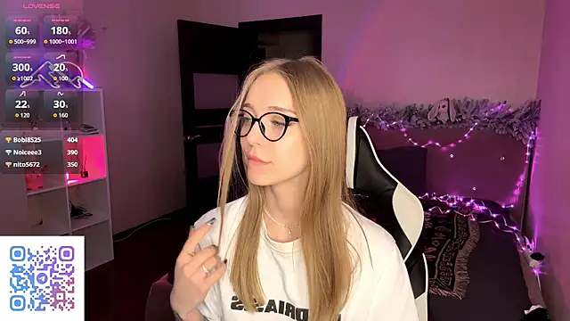 EvaPeace's cam snapshot